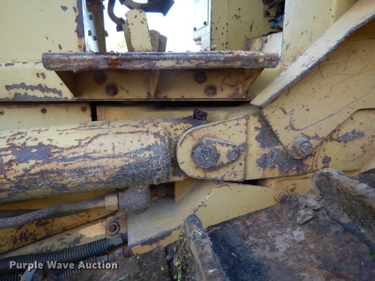 image for item DM2906 1989 Caterpillar D4H LGP  dozer