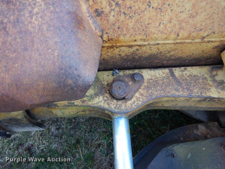 image for item DM2906 1989 Caterpillar D4H LGP  dozer