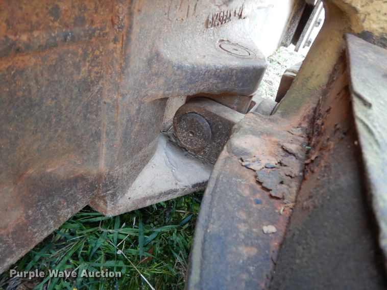 image for item DM2906 1989 Caterpillar D4H LGP  dozer