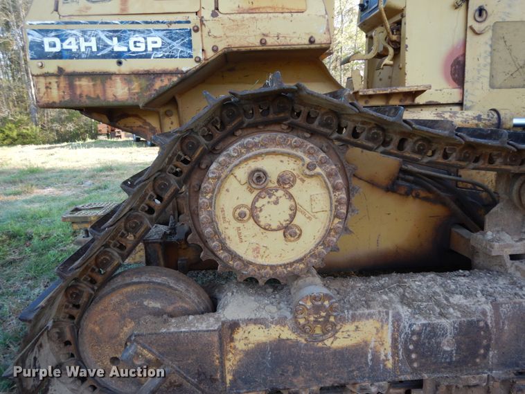 image for item DM2906 1989 Caterpillar D4H LGP  dozer