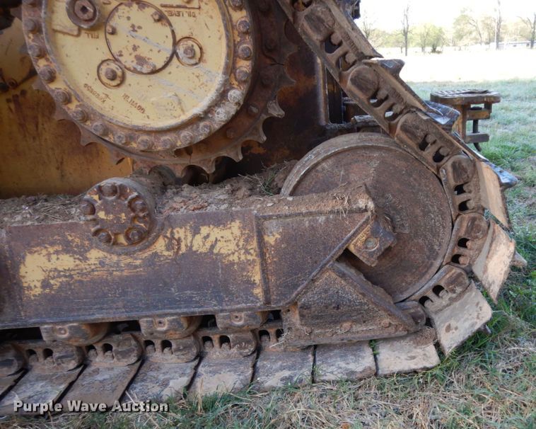 image for item DM2906 1989 Caterpillar D4H LGP  dozer