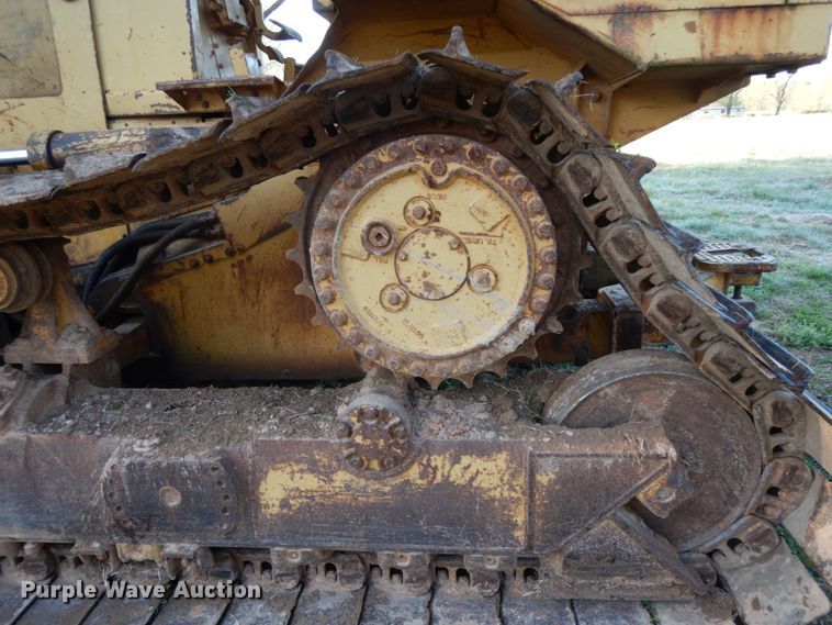 image for item DM2906 1989 Caterpillar D4H LGP  dozer