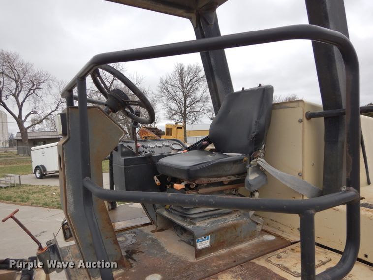 image for item DM4251 2000 Ingersoll Rand SD-115F  single drum vibratory roller