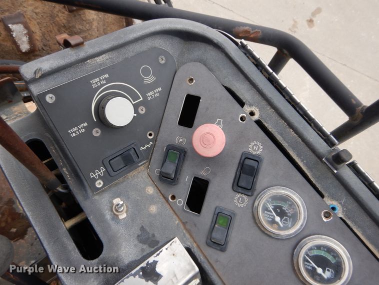 image for item DM4251 2000 Ingersoll Rand SD-115F  single drum vibratory roller