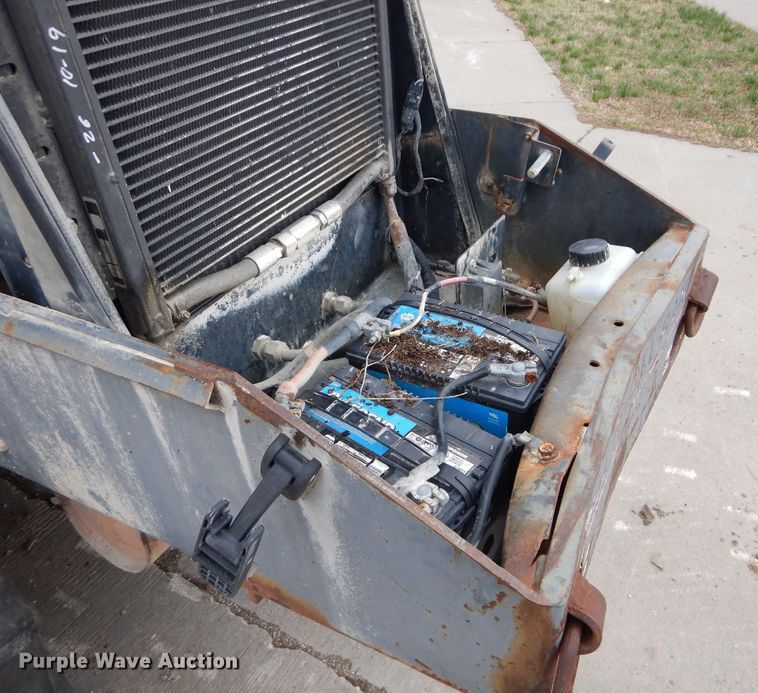 image for item DM4251 2000 Ingersoll Rand SD-115F  single drum vibratory roller