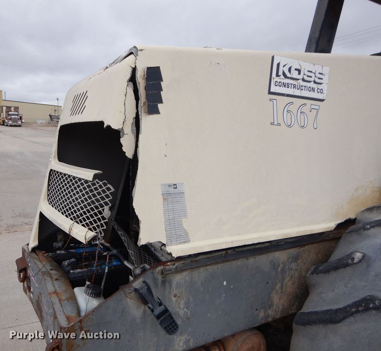 image for item DM4251 2000 Ingersoll Rand SD-115F  single drum vibratory roller