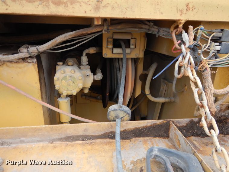 image for item DM4254 1995 Caterpillar AP-1050  paver