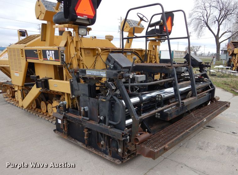 image for item DM4254 1995 Caterpillar AP-1050  paver