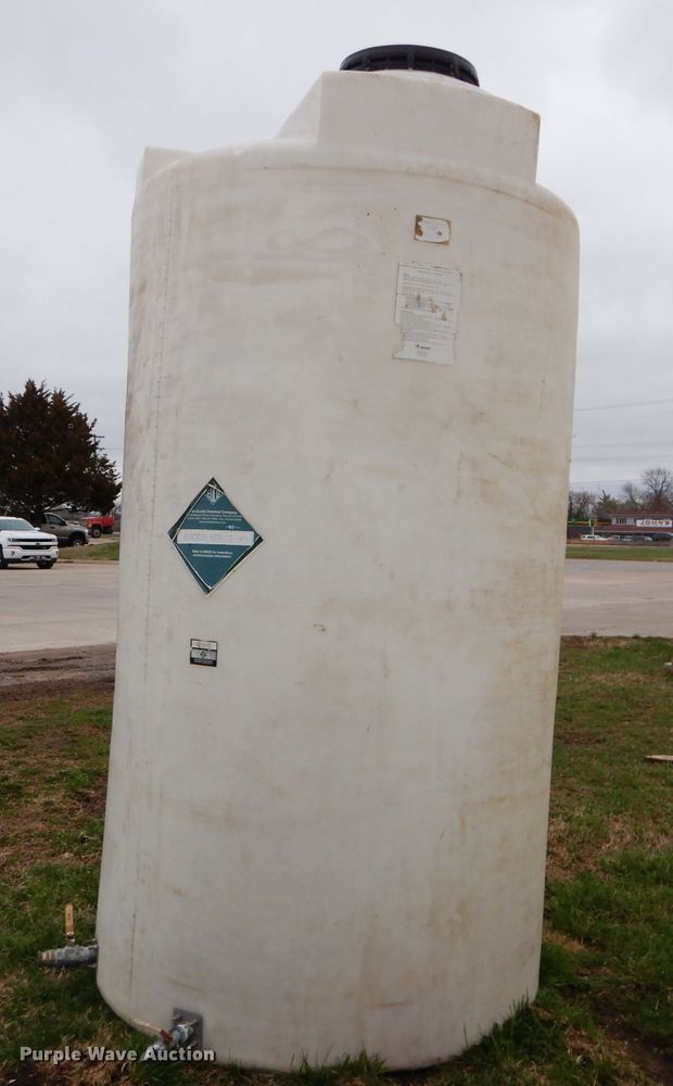 image for item DM4255 Ammann poly tank