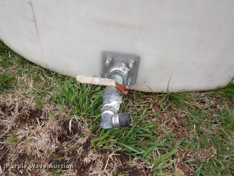 image for item DM4255 Ammann poly tank