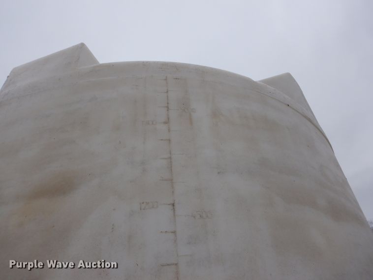 image for item DM4255 Ammann poly tank