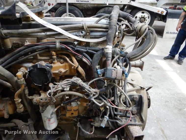 image for item DM4260 2004 Caterpillar C13  engine