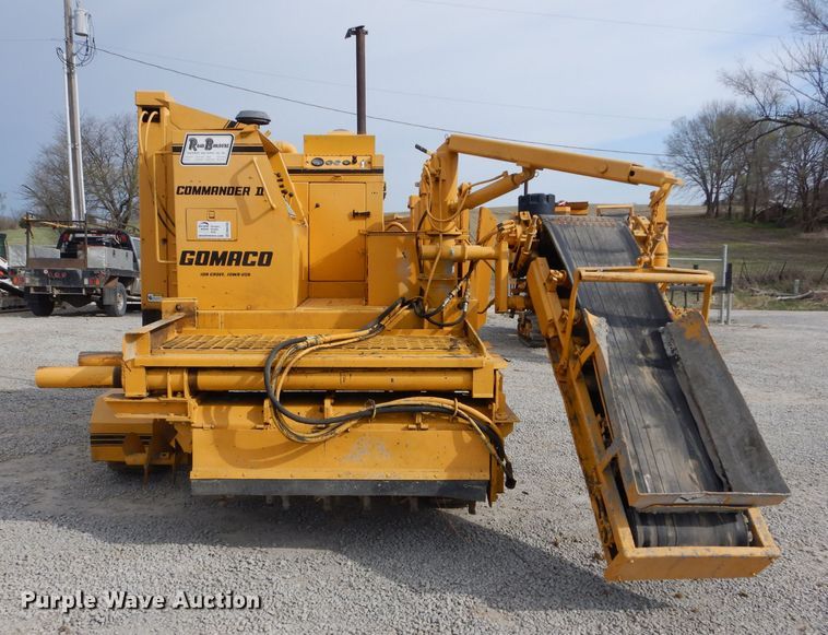 image for item DM4266 1991 Gomaco GT6200 curb machine