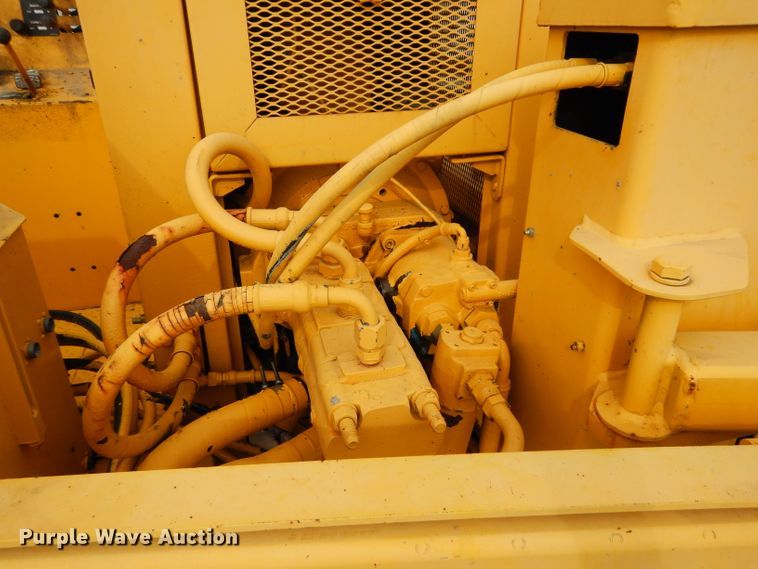 image for item DM4266 1991 Gomaco GT6200 curb machine