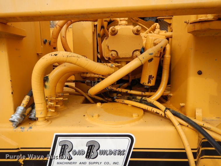 image for item DM4266 1991 Gomaco GT6200 curb machine