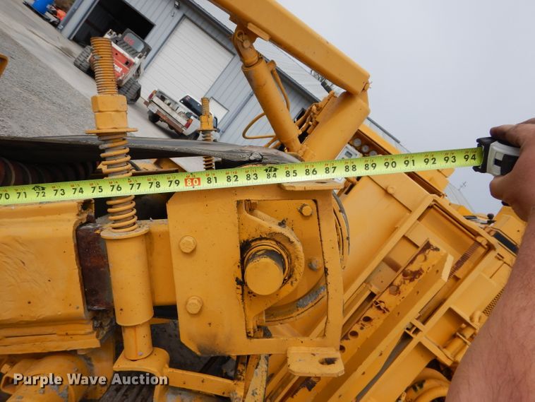 image for item DM4266 1991 Gomaco GT6200 curb machine