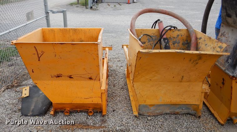 image for item DM4266 1991 Gomaco GT6200 curb machine