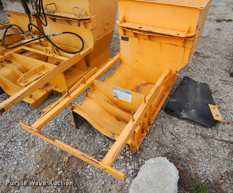 image for item DM4266 1991 Gomaco GT6200 curb machine