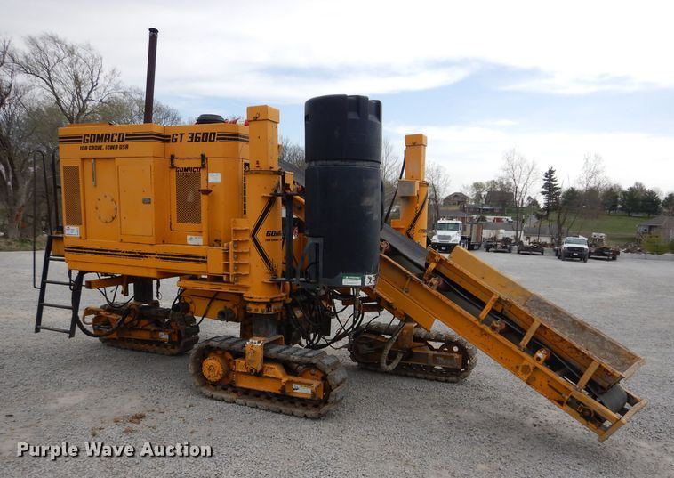 image for item DM4267 1996 Gomaco GT3600 curb machine