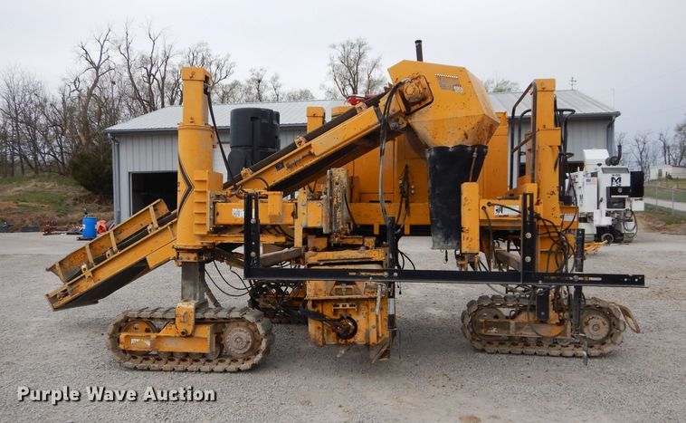 image for item DM4267 1996 Gomaco GT3600 curb machine