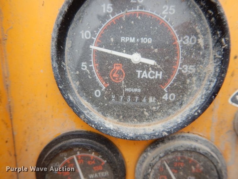 image for item DM4267 1996 Gomaco GT3600 curb machine