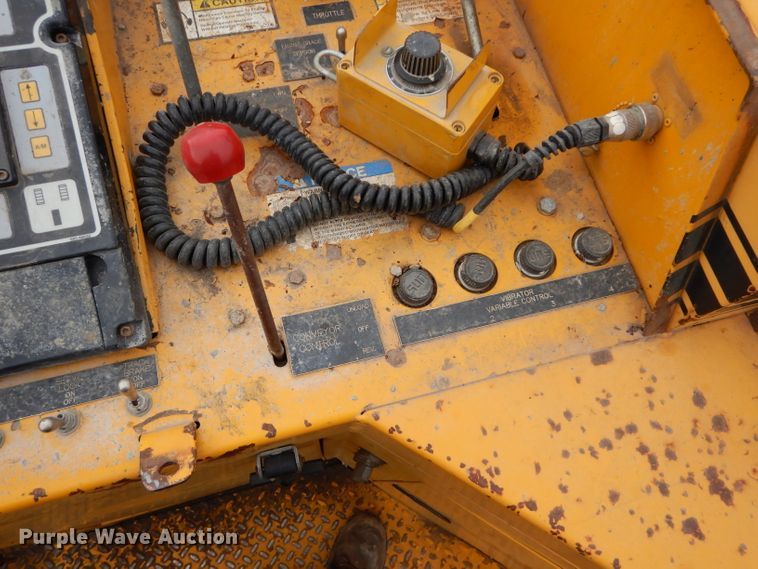 image for item DM4267 1996 Gomaco GT3600 curb machine