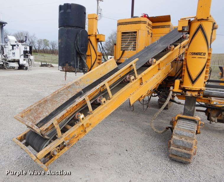 image for item DM4267 1996 Gomaco GT3600 curb machine