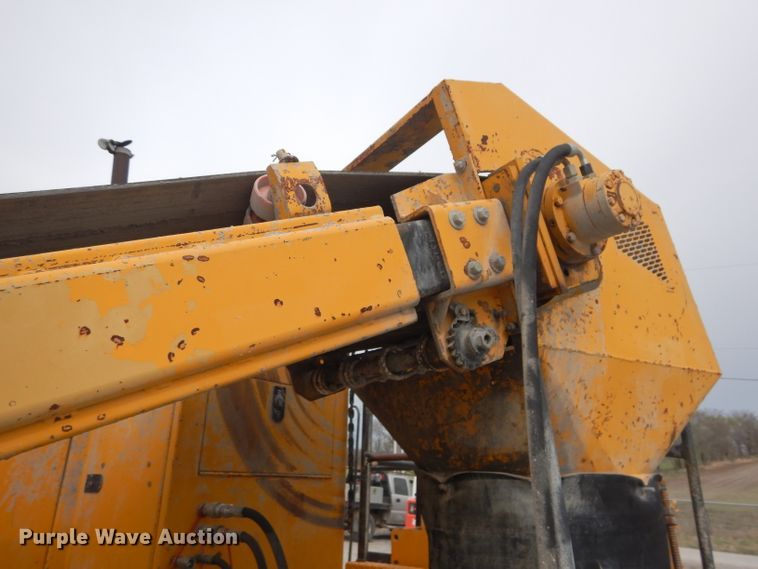 image for item DM4267 1996 Gomaco GT3600 curb machine