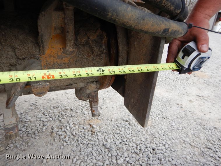 image for item DM4267 1996 Gomaco GT3600 curb machine