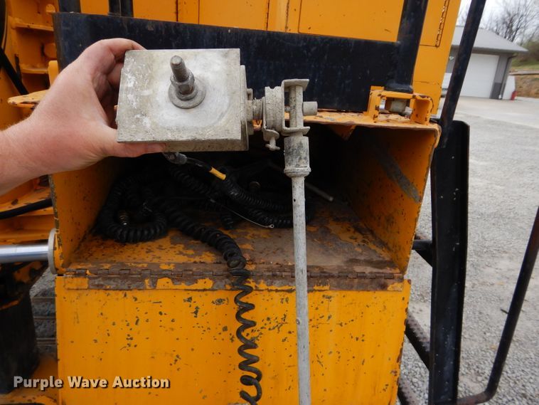 image for item DM4267 1996 Gomaco GT3600 curb machine