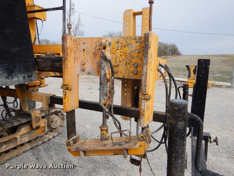 image for item DM4267 1996 Gomaco GT3600 curb machine