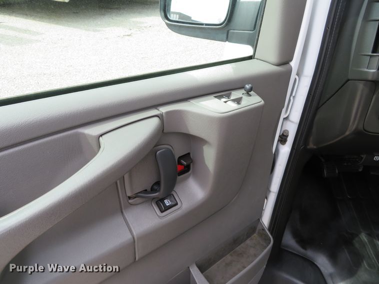 image for item DN5756 2013 Chevrolet Express  van