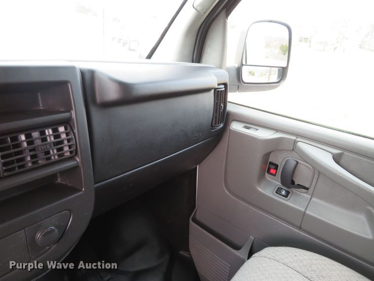 image for item DN5756 2013 Chevrolet Express  van