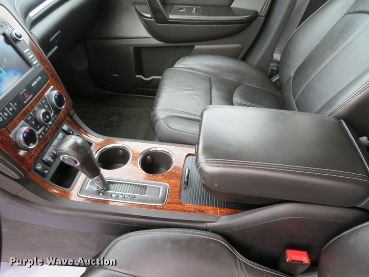 image for item DN5757 2013 Chevrolet Traverse LT  SUV