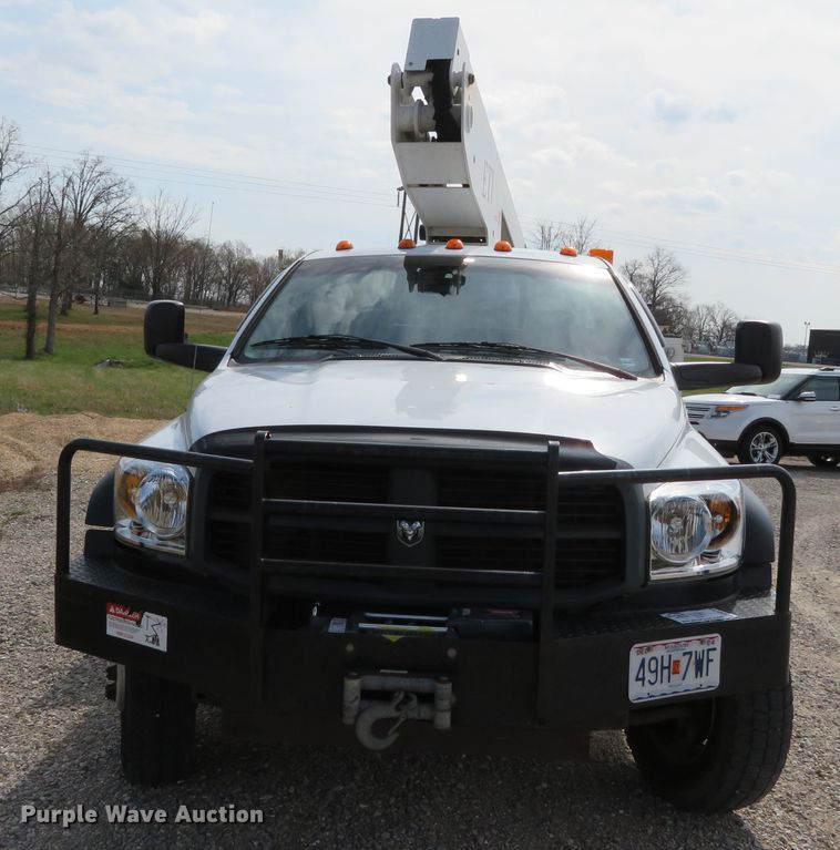 image for item DN5759 2010 Dodge Ram 5500HD  bucket truck