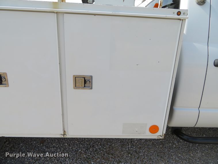 image for item DN5759 2010 Dodge Ram 5500HD  bucket truck