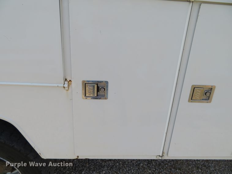 image for item DN5759 2010 Dodge Ram 5500HD  bucket truck