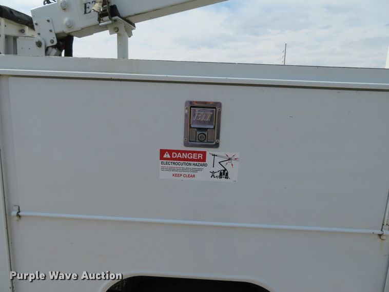 image for item DN5759 2010 Dodge Ram 5500HD  bucket truck