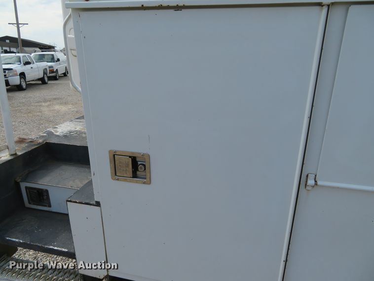 image for item DN5759 2010 Dodge Ram 5500HD  bucket truck