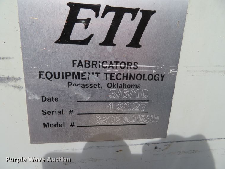 image for item DN5759 2010 Dodge Ram 5500HD  bucket truck