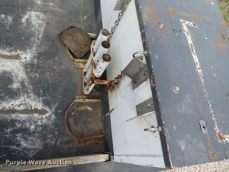 image for item DN5759 2010 Dodge Ram 5500HD  bucket truck