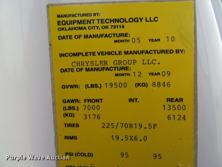 image for item DN5759 2010 Dodge Ram 5500HD  bucket truck