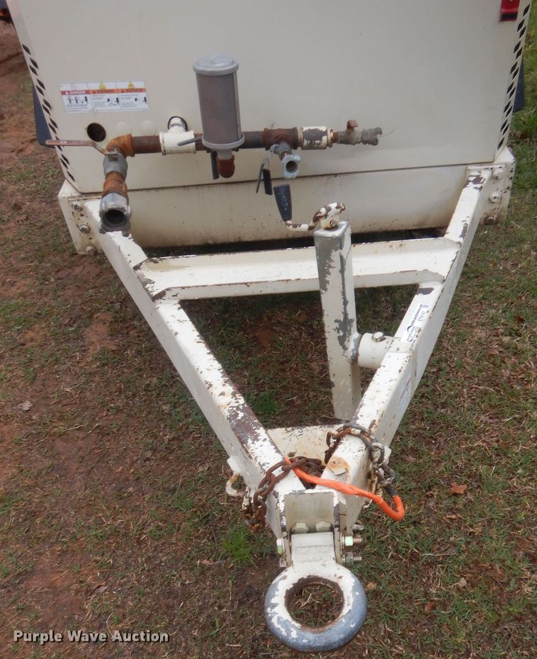 image for item ET9147 2010 Ingersoll Rand XP375WIR-T3  air compressor