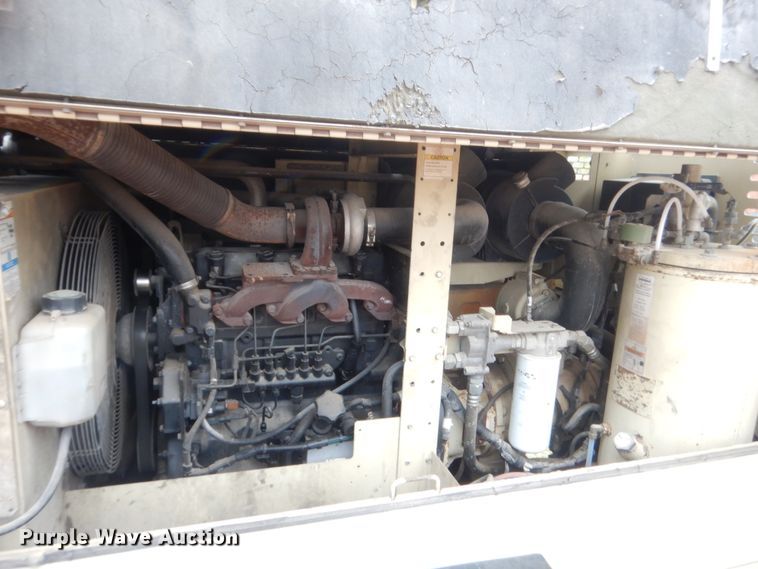 image for item ET9147 2010 Ingersoll Rand XP375WIR-T3  air compressor