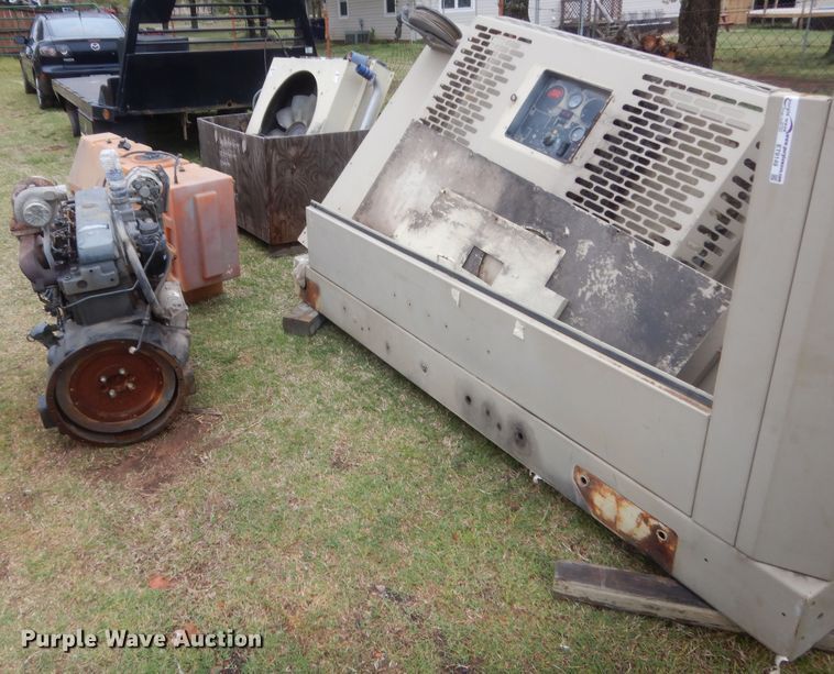 image for item ET9149 2005 Ingersoll Rand XP375WIR  air compressor