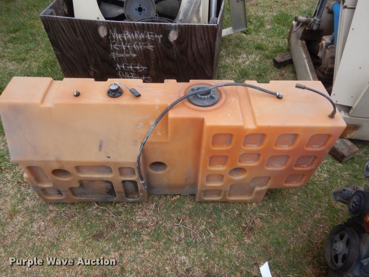 image for item ET9149 2005 Ingersoll Rand XP375WIR  air compressor