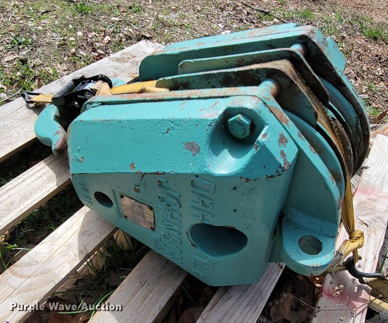 image for item FL9173 Johnson 20T12RTC crane block with hook