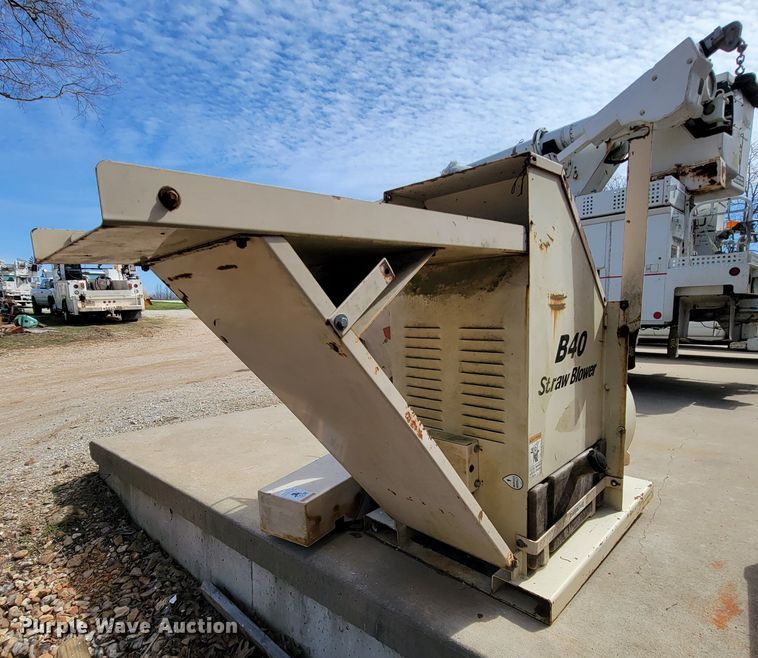 image for item FL9174 Finn B40  straw blower