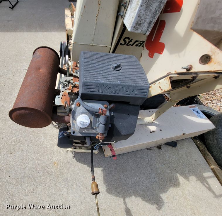 image for item FL9174 Finn B40  straw blower