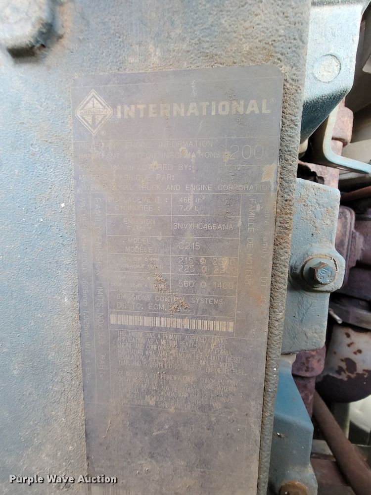 image for item FL9175 2005 International 4300  pressure digger derrick truck